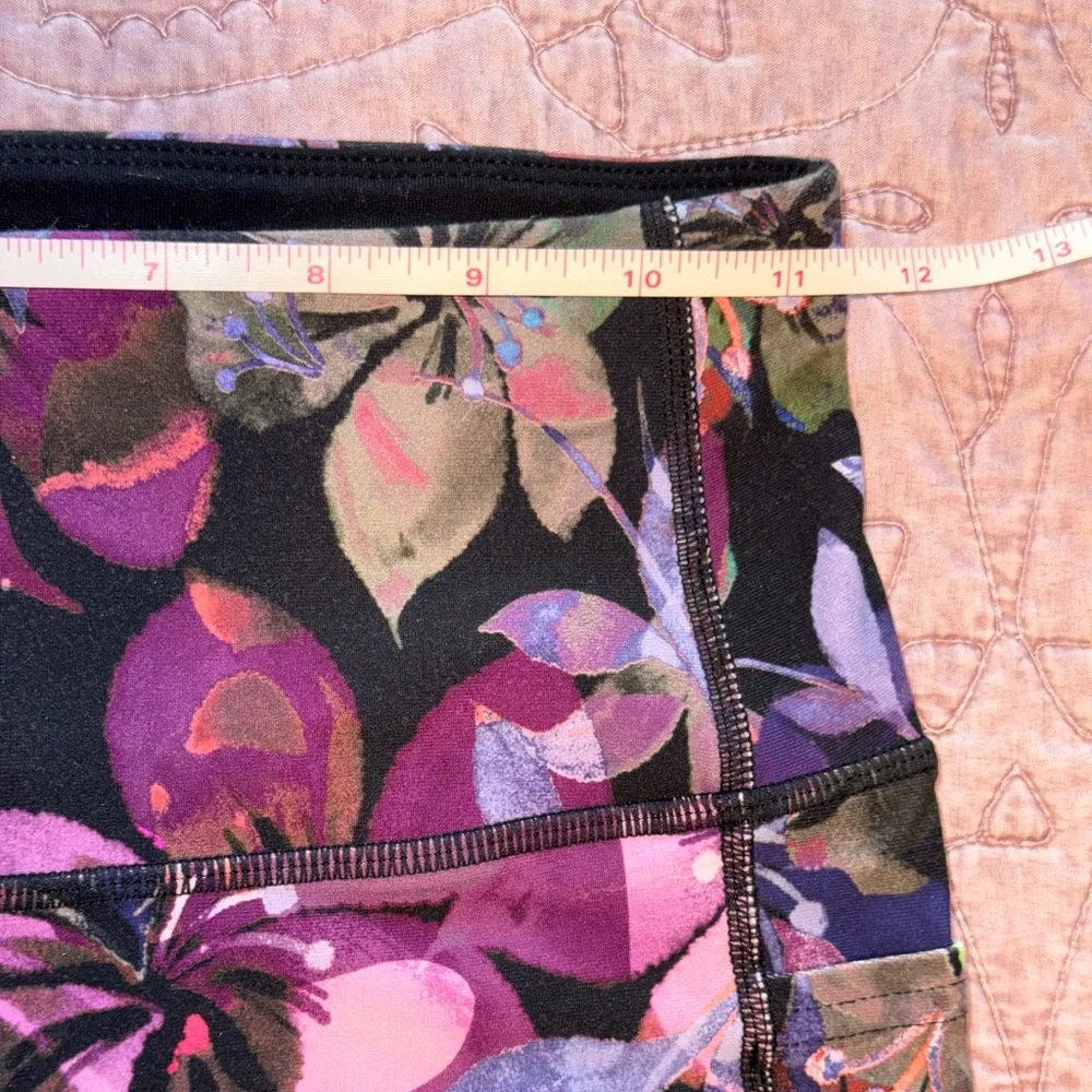 Skechers Leggings - Purple and Black Floral - Picture 2 of 8